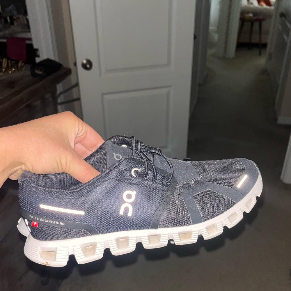 Black On Cloud shoes